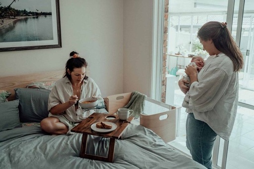 DOULA - SOUTIEN POSTNATAL A LA MAISON (FR-ENG) 